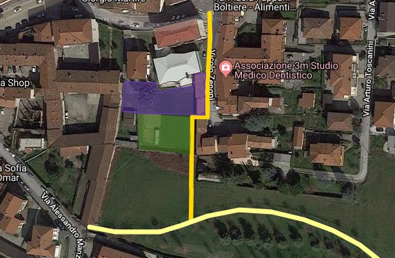 Rivoluzione viabilità a Boltiere, giù un vecchio edificio per la ciclopedonale