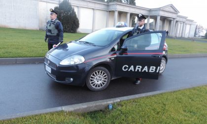 Compra un’auto ma scatta la truffa, denunciati i titolari dell’autosalone