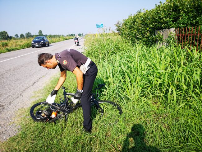 Denunciato il pirata della stradà che investì un ciclista a Covo