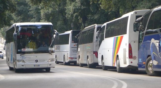 Niente pensionamento anticipato per gli autobus ncc