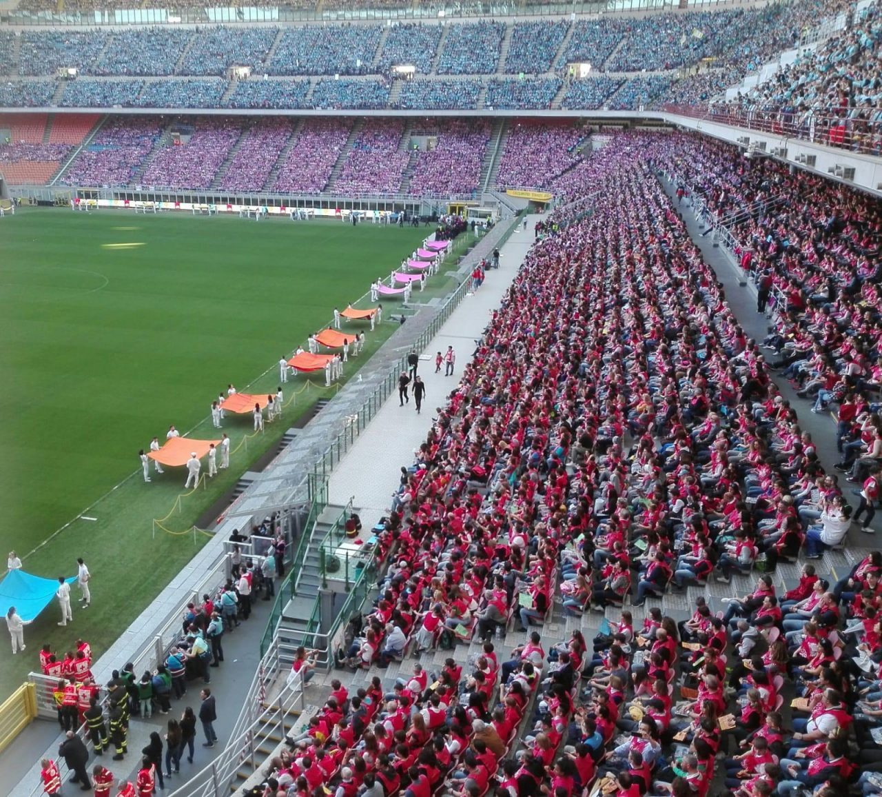 A San Siro 50mila cresimandi incontrano l’arcivescovo Delpini VIDEO