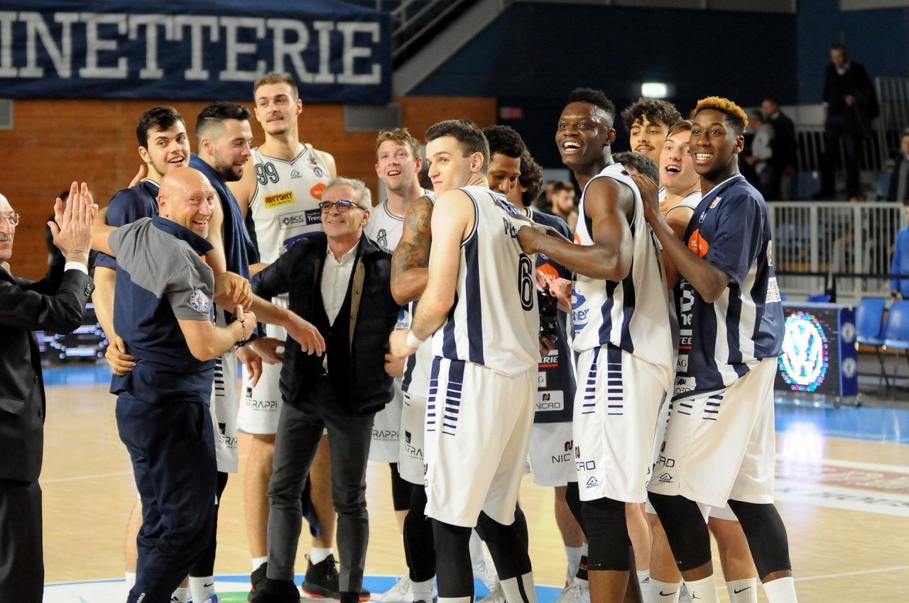 Capolavoro Remer centra i playoff battendo la capolista