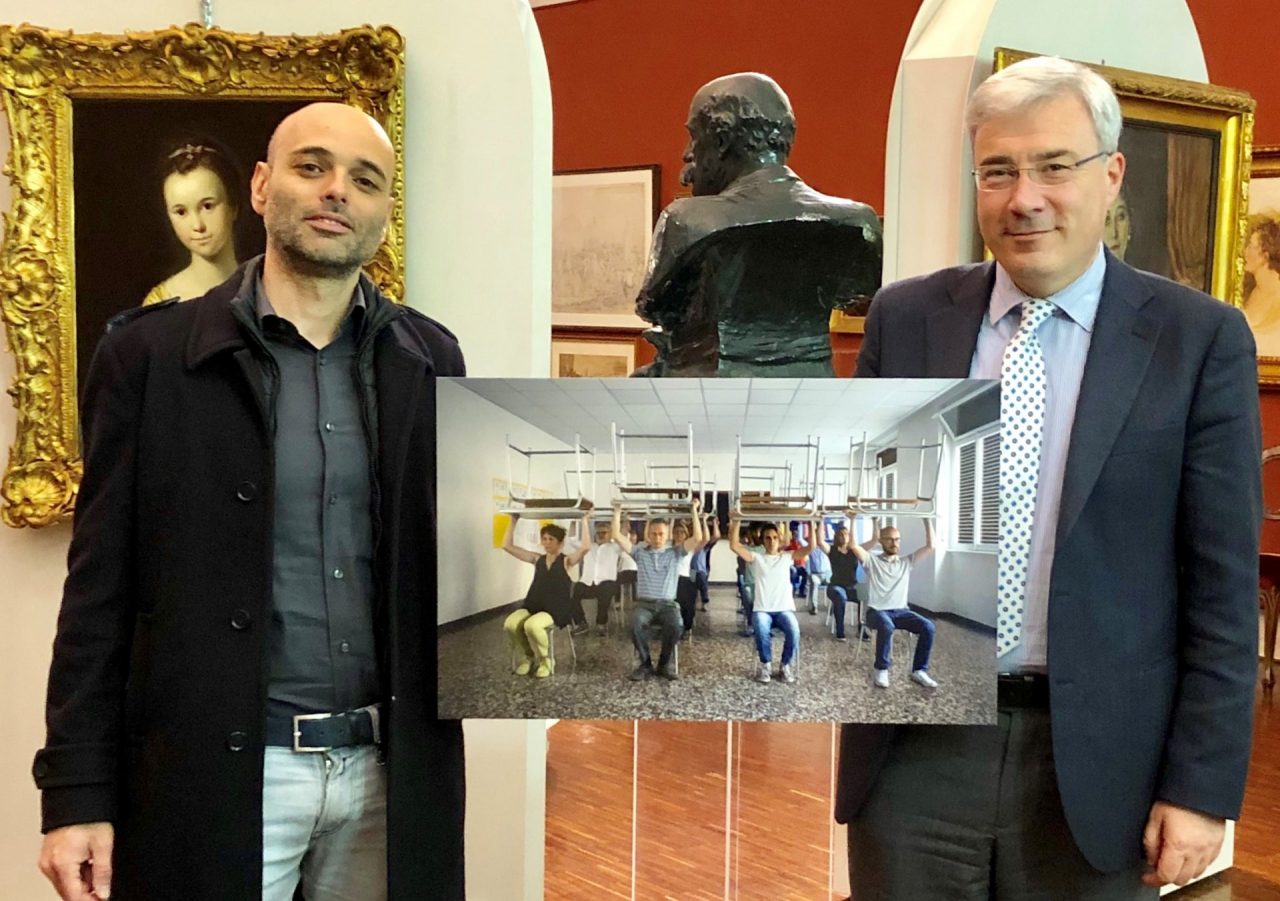 Filippo Berta dona una sua opera al museo civico