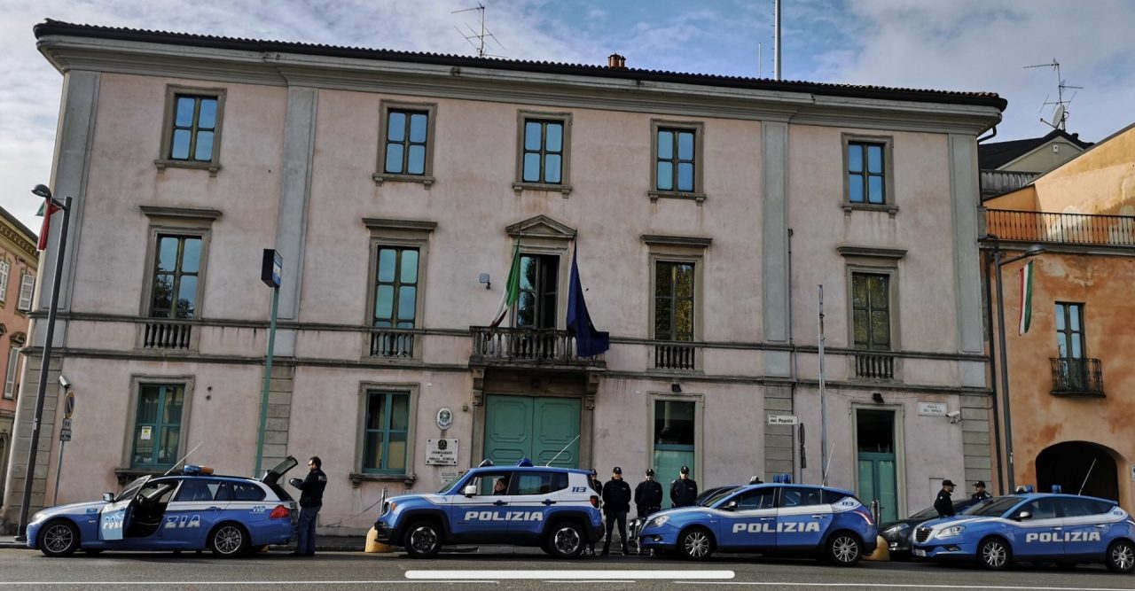 Maltrattamenti in famiglia, minorenne arrestato