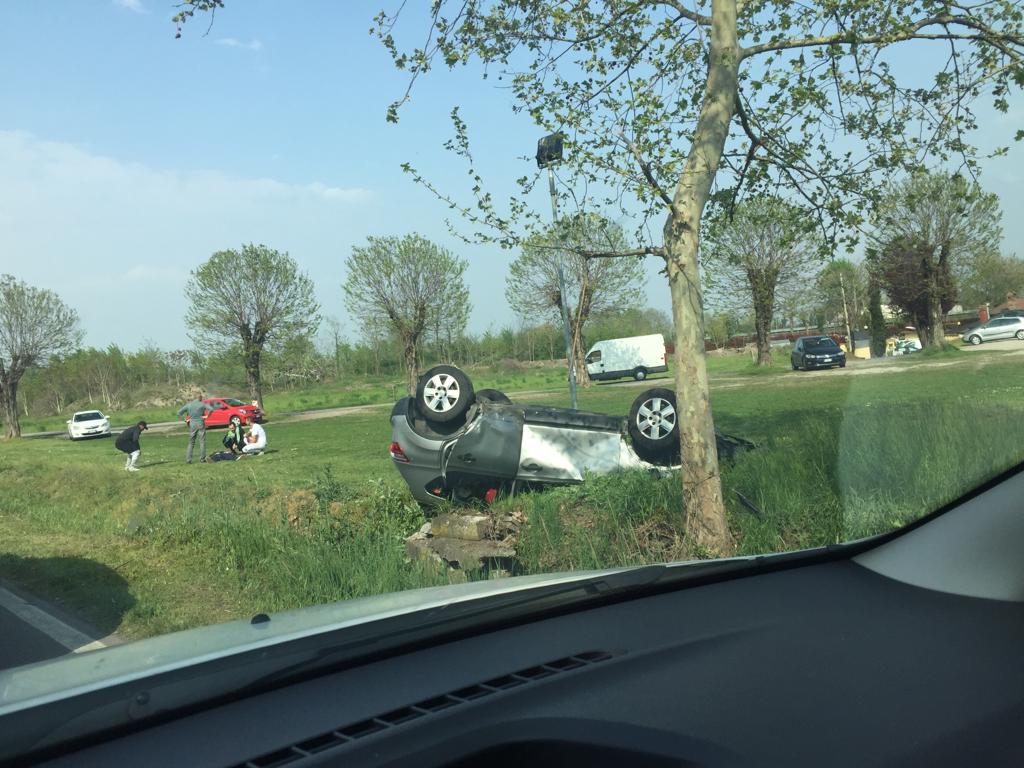 Ribaltamento sulla soncinese, 48enne in ospedale