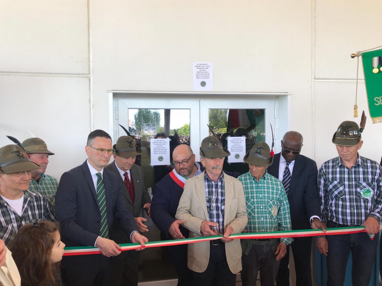 Nuova sede Alpini al PalaSpirà inaugurata in pompa magna FOTO