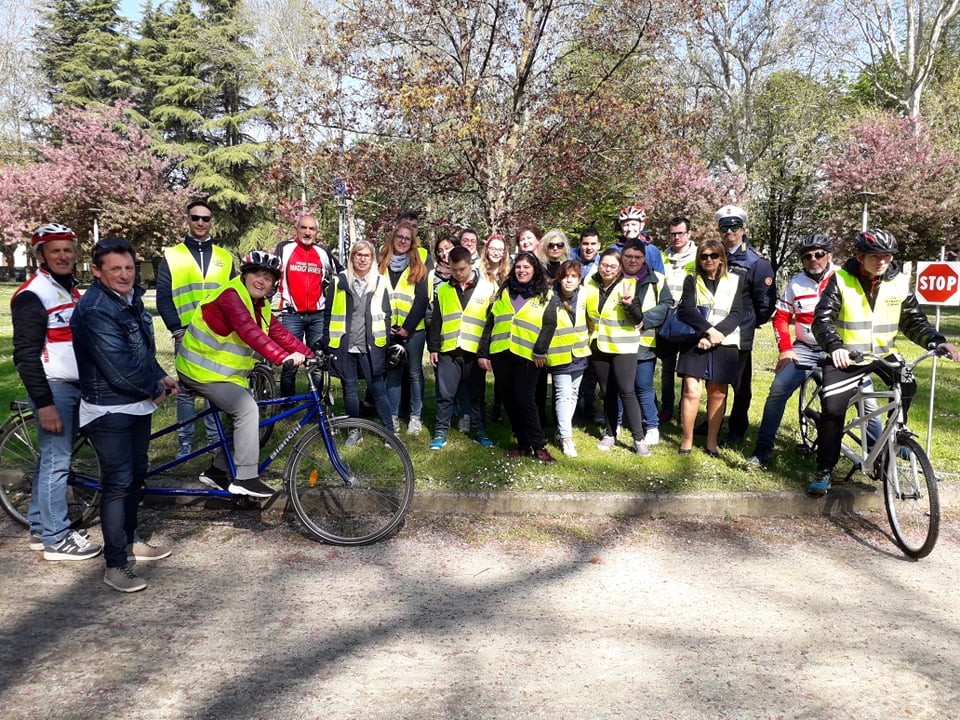 Studenti cremaschi a lezione di educazione stradale con la Polizia locale