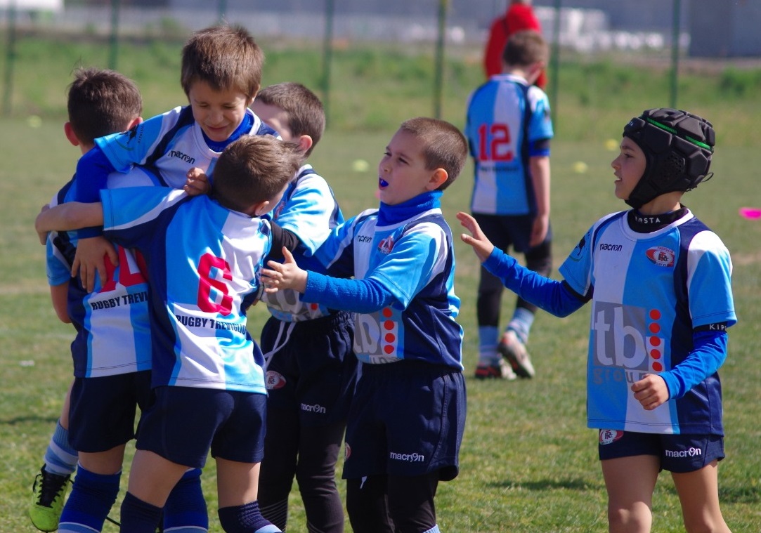 Rugby, al via il festival della palla ovale