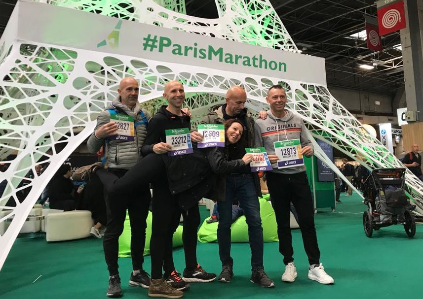 Romano running alla conquista della Tour Eiffel