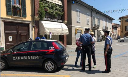 Accattonaggio molesto, blitz dei carabinieri al mercato di Rivolta