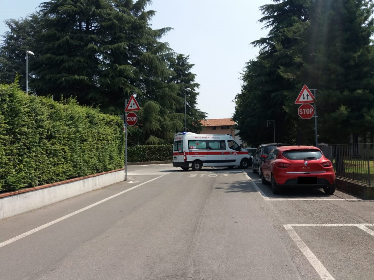 Si ribalta con l’Apecar, 64enne ferito a Spirano