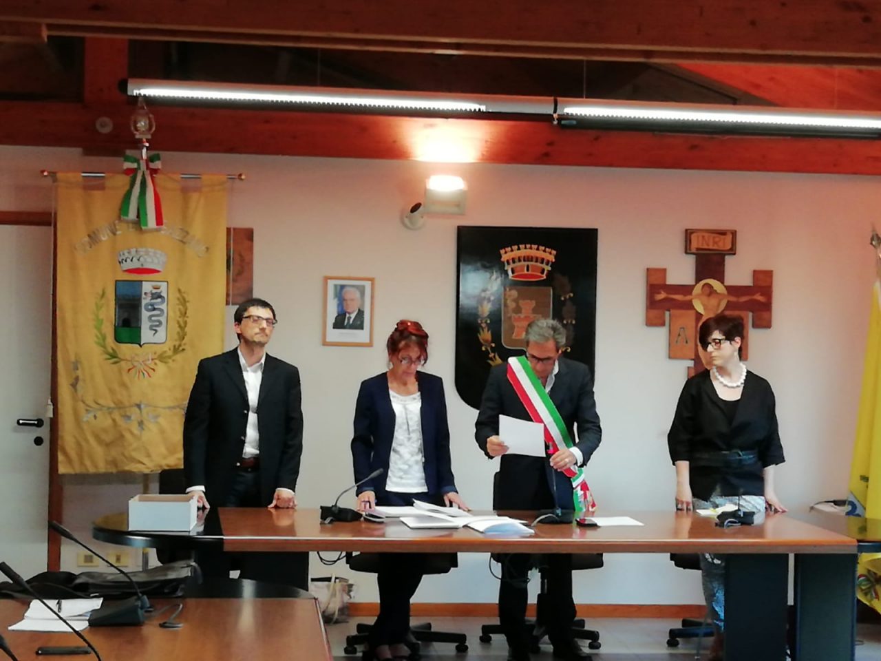 Minoranza bandita dal bar del centro sportivo