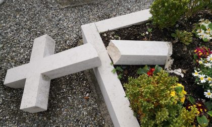Gradella di Pandino, vandali al cimitero di uno dei "borghi più belli d'Italia"