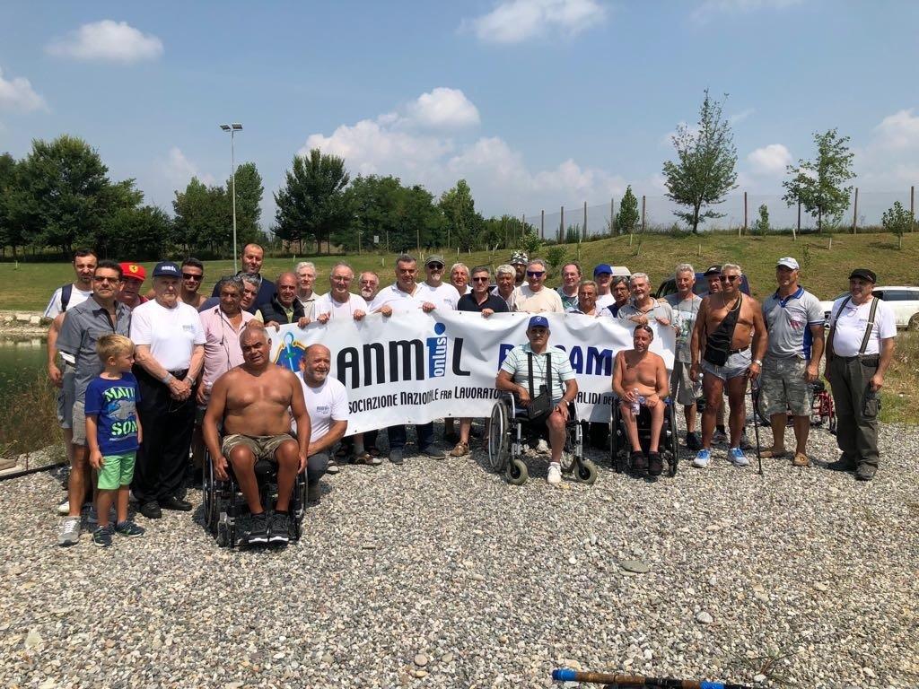 Giornata di pesca al laghetto di Martinengo per l’Anmil lombarda FOTO