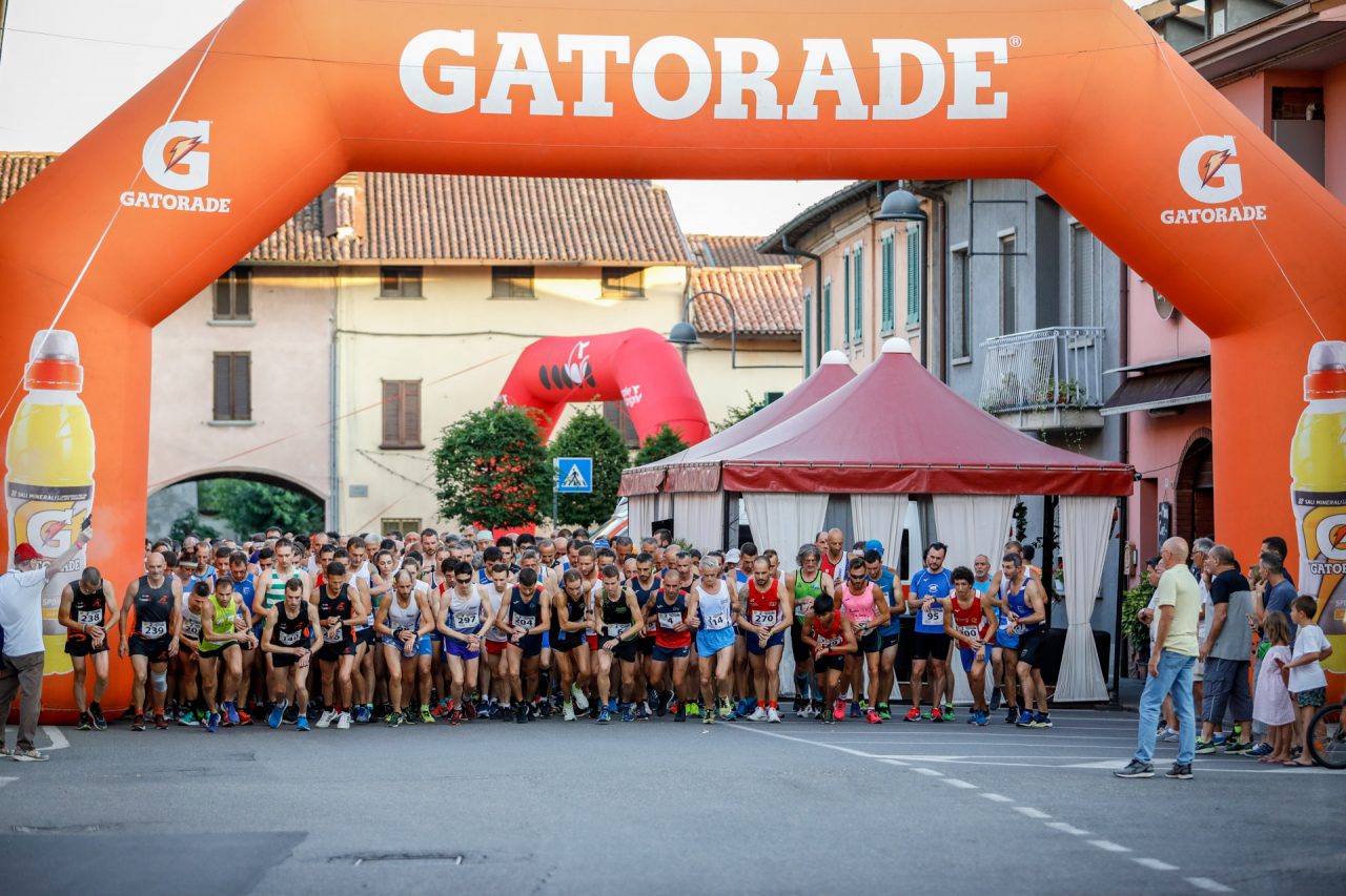 Oltre 300 runners alla seconda “Castello in notturna” FOTO