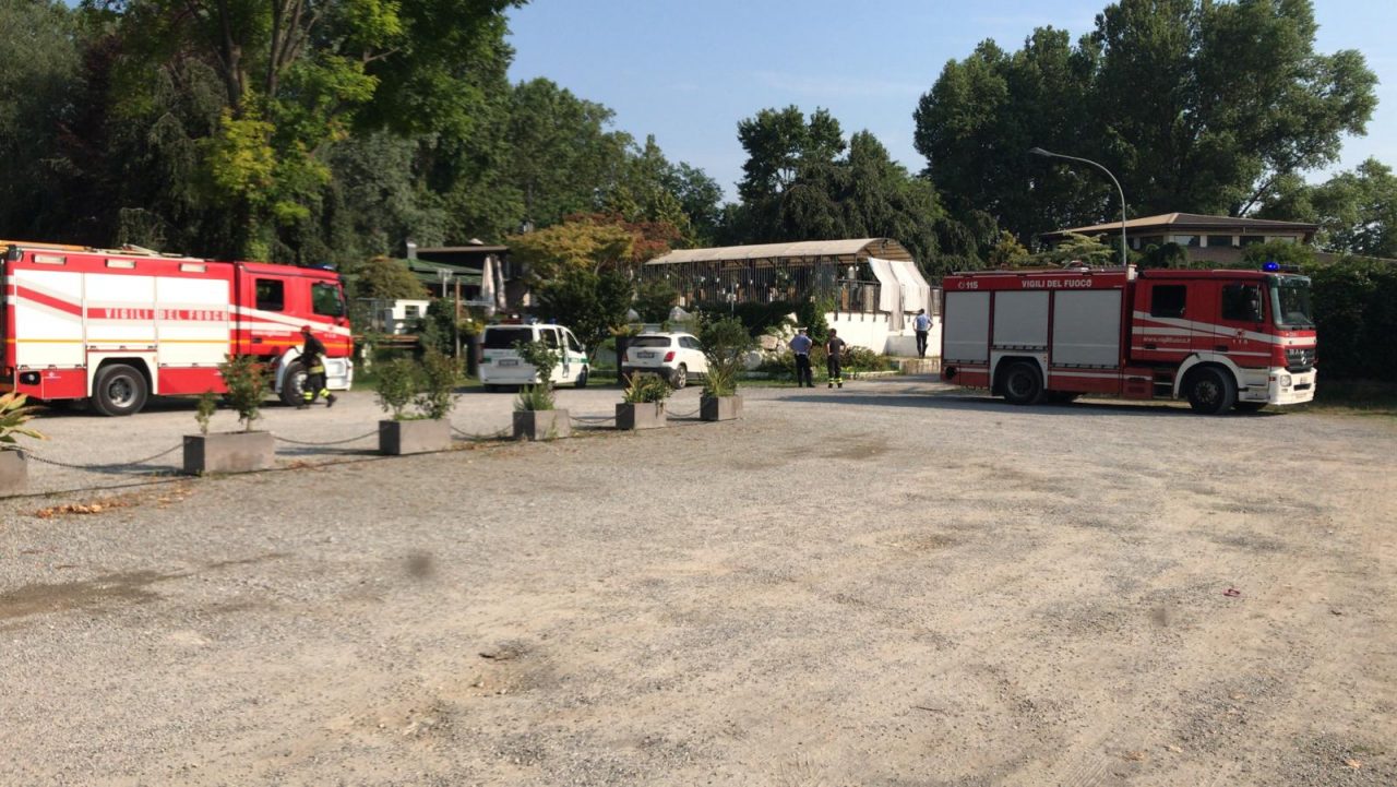 Esplode un condizionatore a Cassano, tre donne in ospedale FOTO
