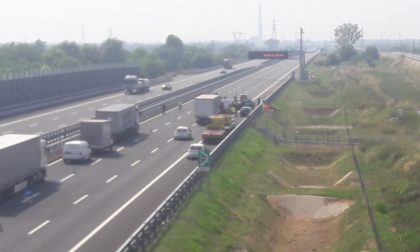 Schianto su Brebemi, 21enne trasportata d'urgenza in elisoccorso FOTO VIDEO