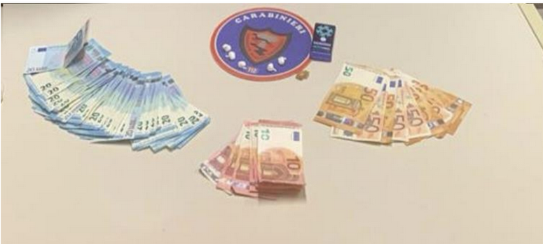 Nascondeva cocaina in auto arrestato