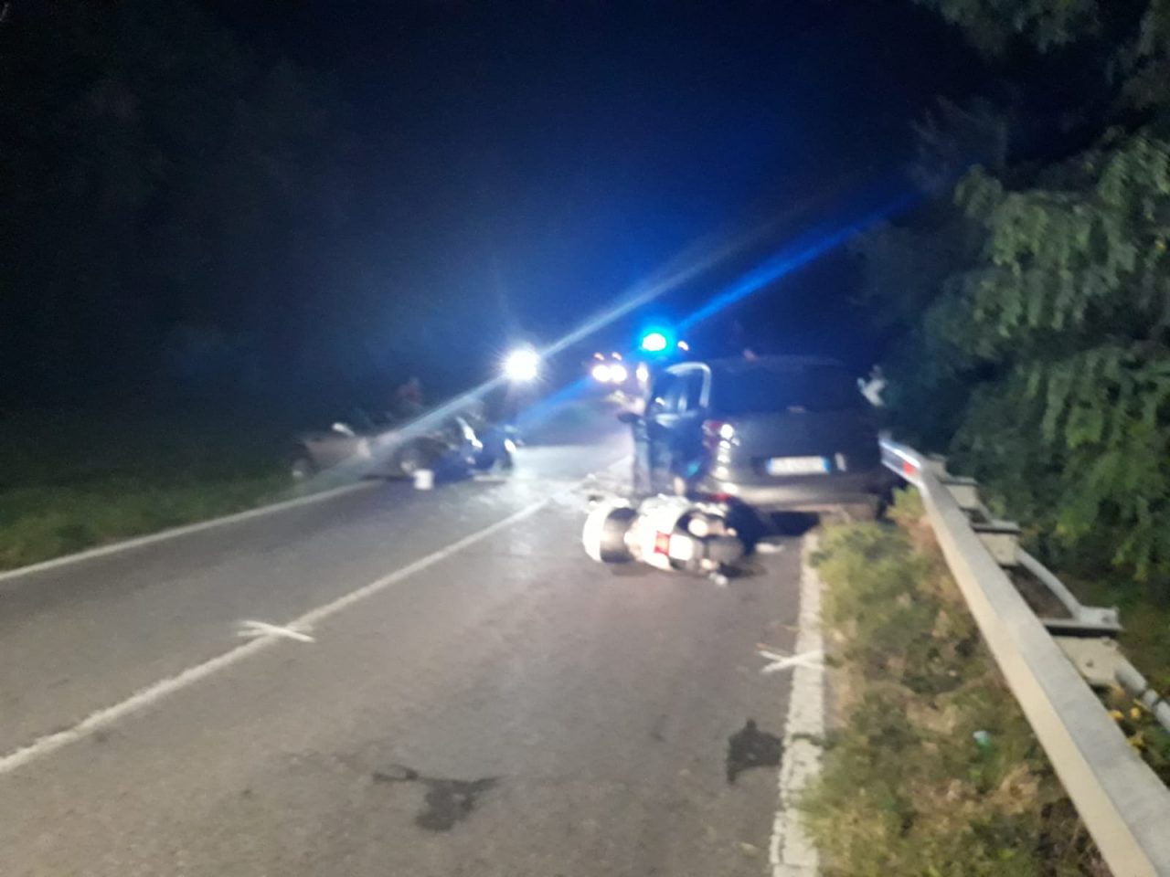 incidente frontale a rivolta