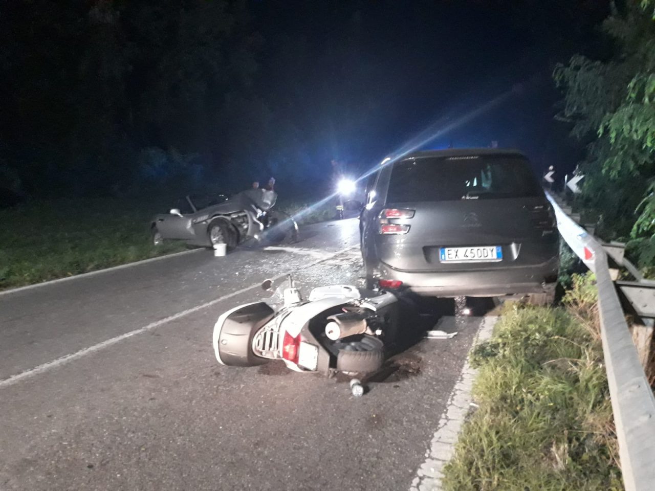 Incidente frontale a Rivolta, 7 feriti di cui 3 bambini FOTO