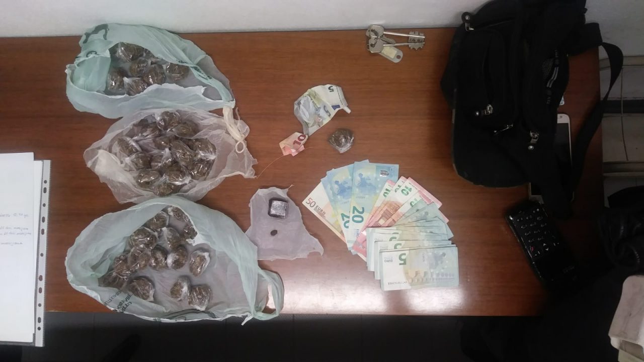 Negato l’asilo politico ma non rimpatriato, 28enne del Gambia arrestato con un etto di droga