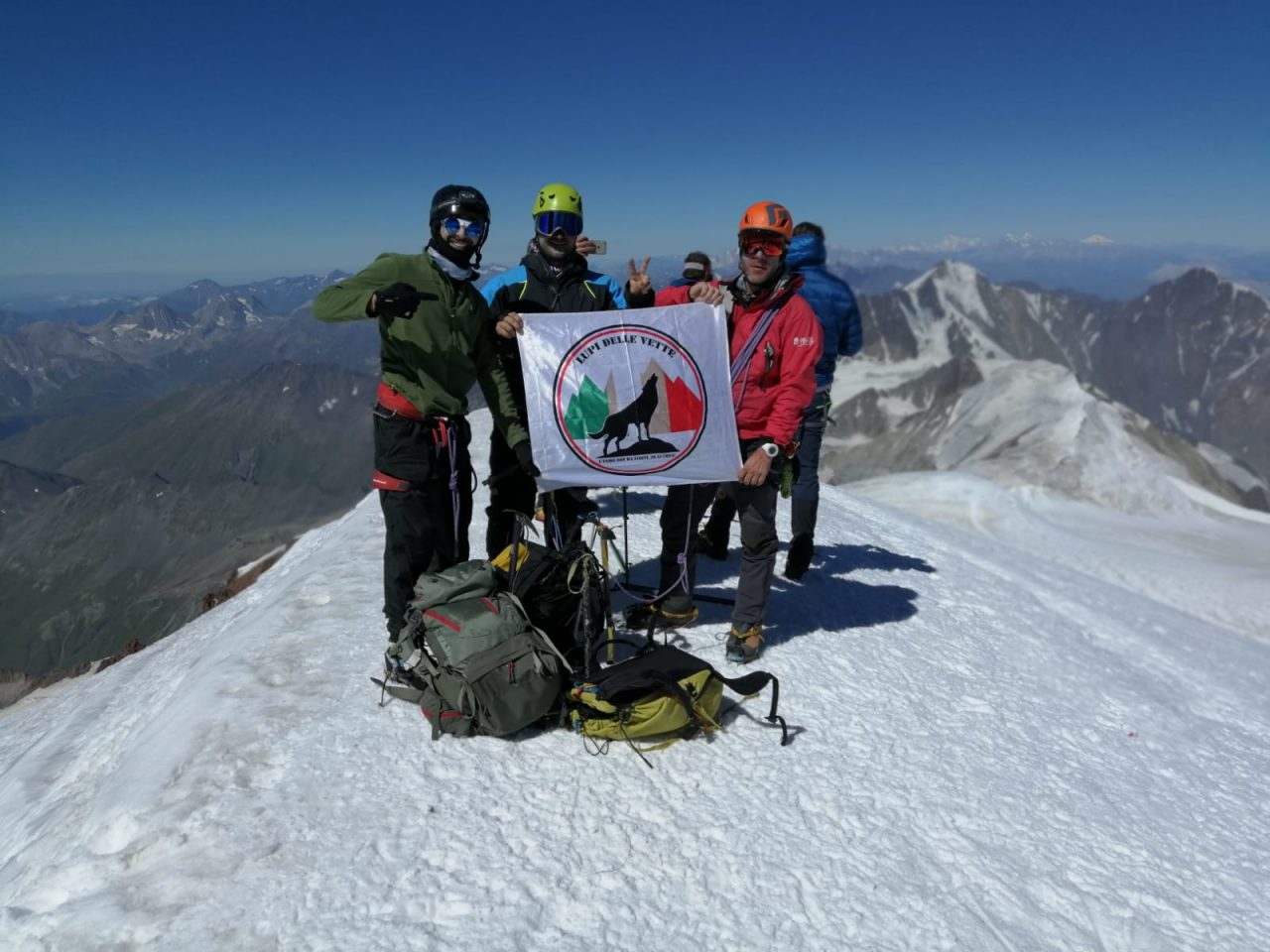 Monte Kazbec: il cremasco Filippo Ruffoni a 5 mila metri