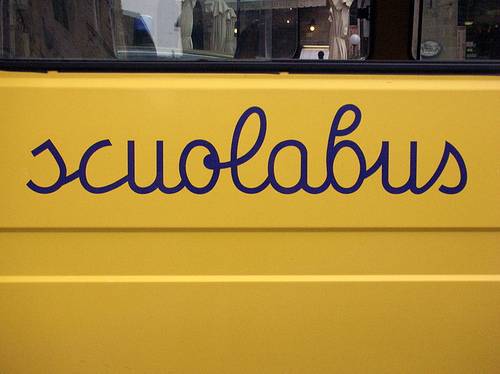 L’autista se ne va e il servizio scuolabus rischia di saltare