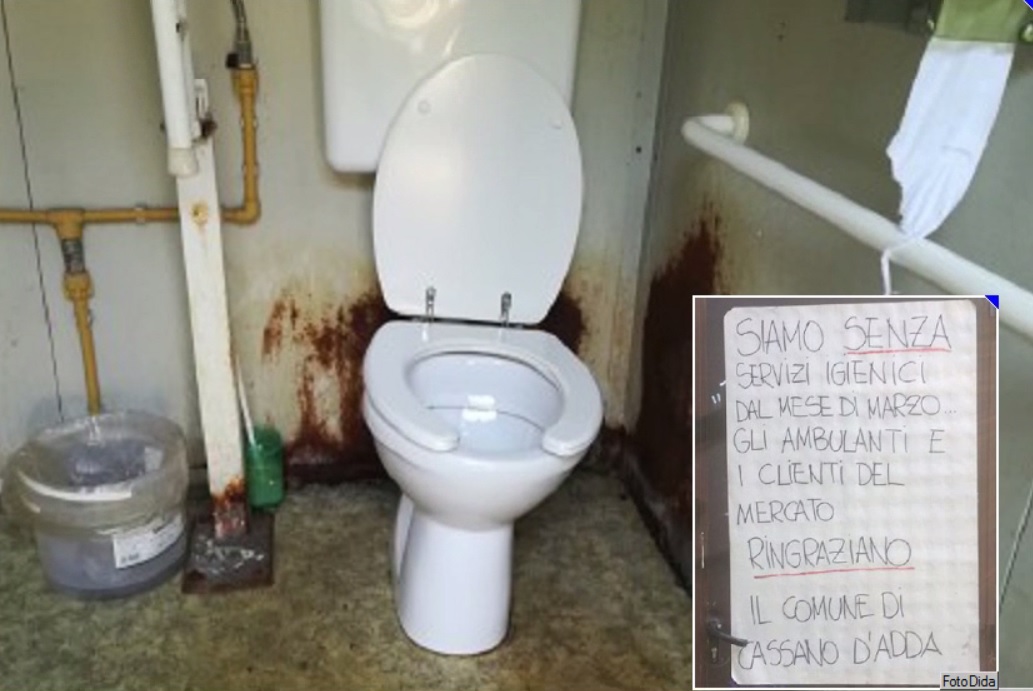 Sette mesi senza un bagno pubblico, imbufaliti gli ambulanti di Cassano d’Adda