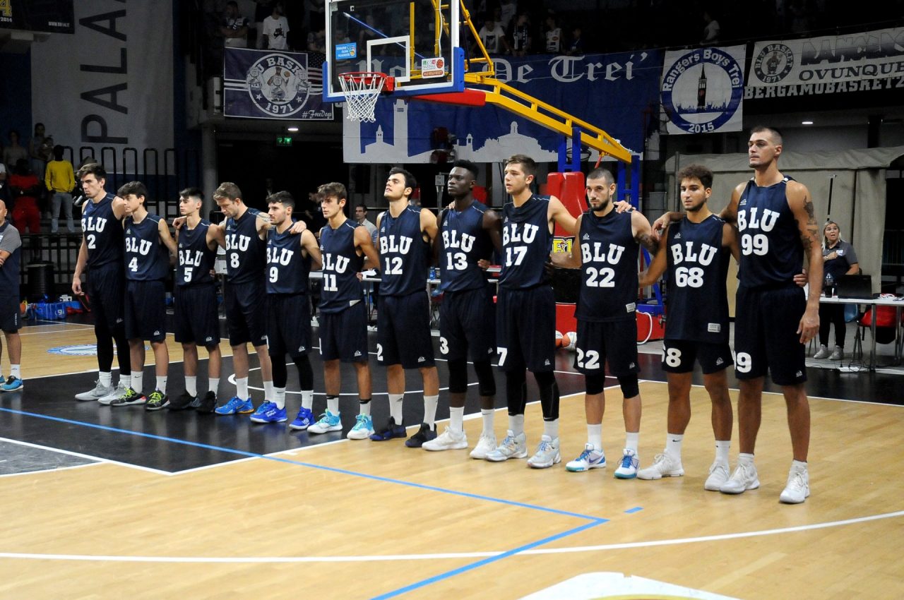 Weekend biancoblu, presentazione della squadra e Supercoppa