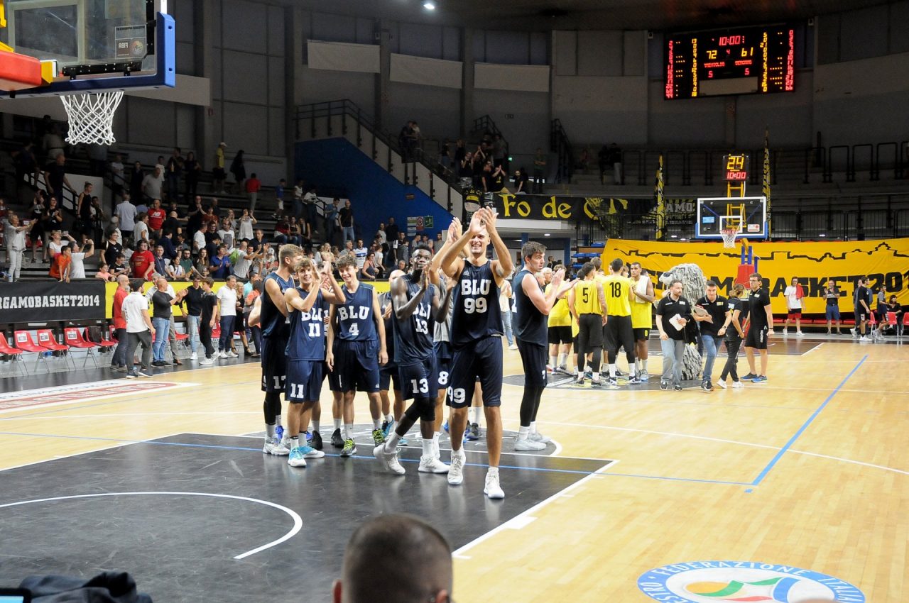 Il derby Treviglio-Bergamo in un click FOTO