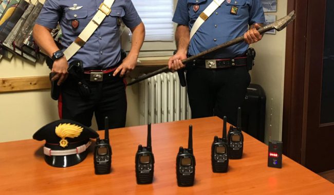 Furti in case di riposo e ricettazione: cinque persone arrestate