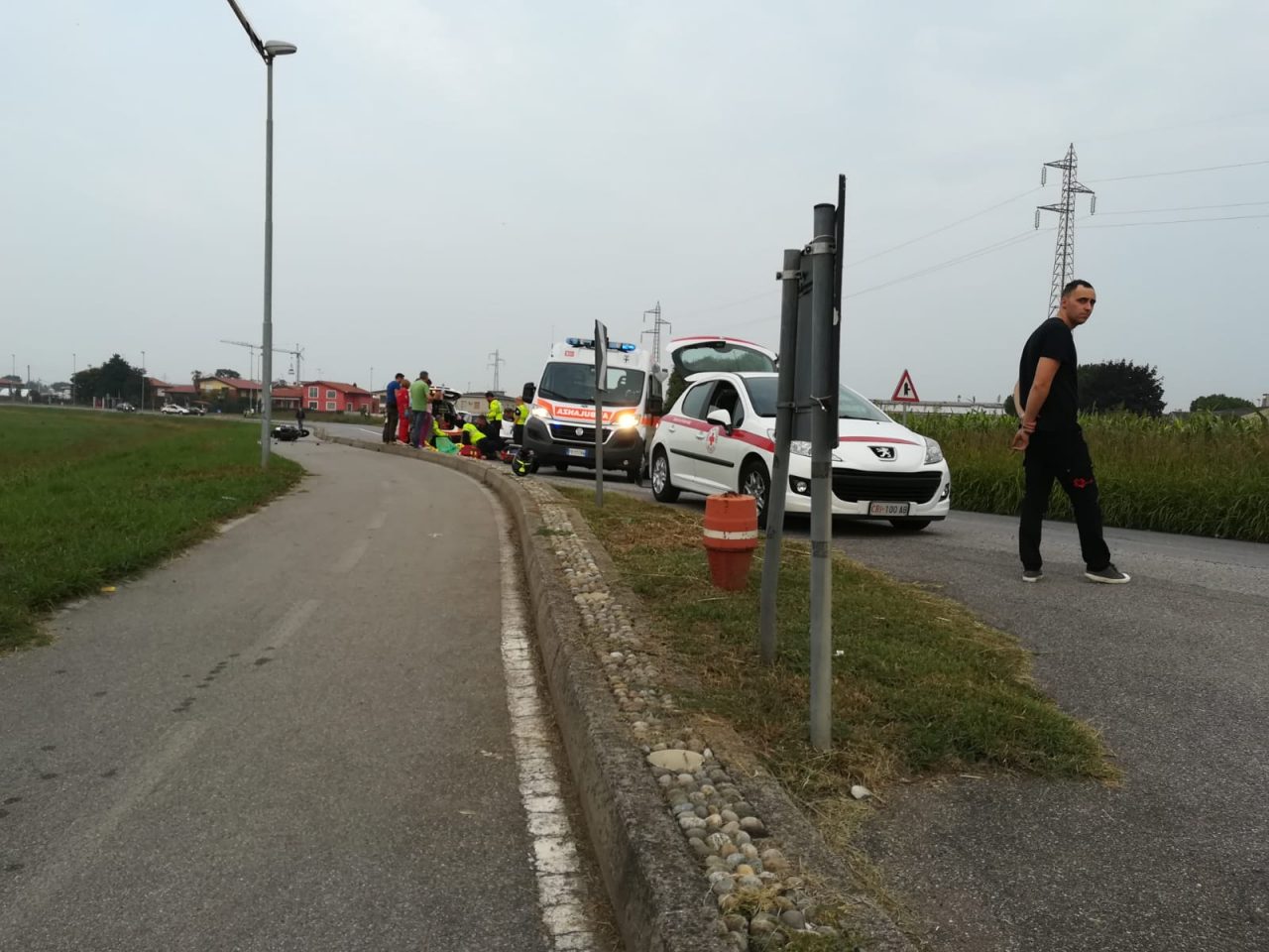 Incidente a Canonica, moto contro carro-attrezzi