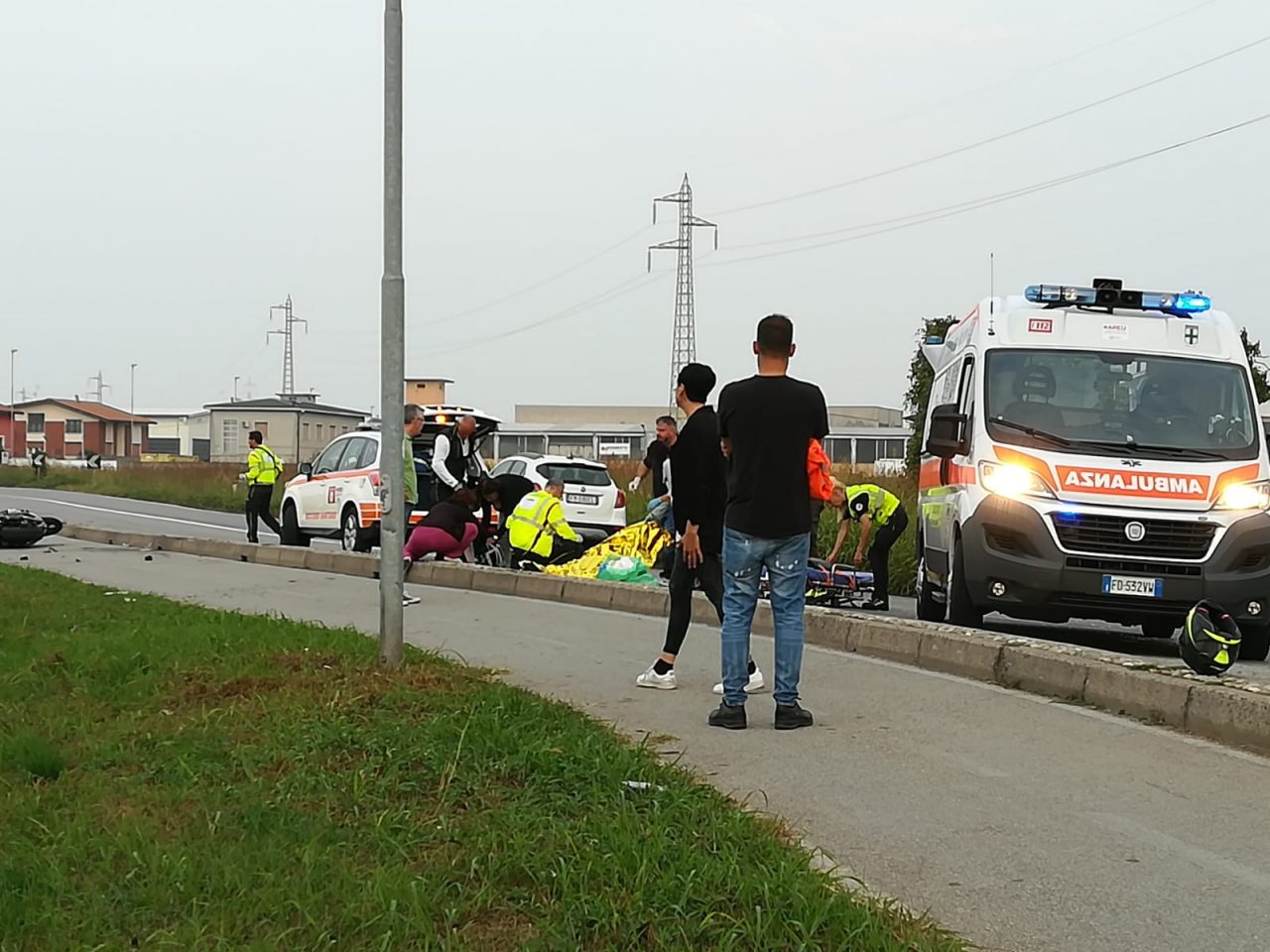 Incidente a Canonica, contro un carro-attrezzi,  morto un motociclista  FOTO