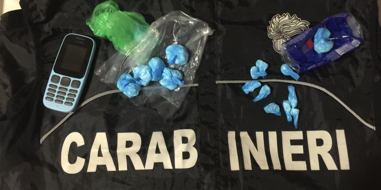 Spacciatore e ladro, arrestati dai carabinieri