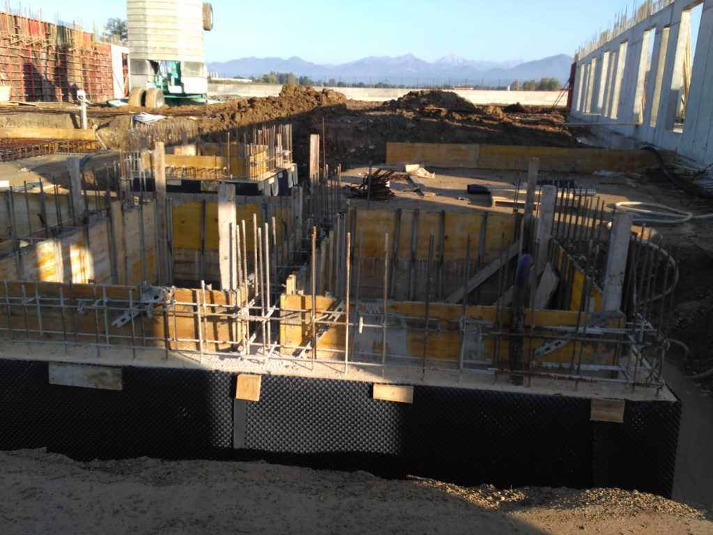 Nuova Rsa, il cantiere è al palo e il Comune vuole vederci chiaro