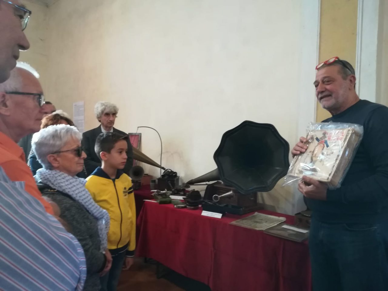 Macchine musicali in mostra a Fara d’Adda: dal carillion al registratore