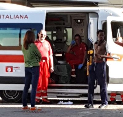 Aggrediti nel bar in piazza, arrestato il colpevole