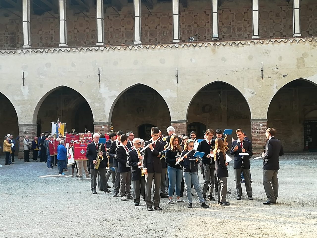 Avis in festa a Pandino