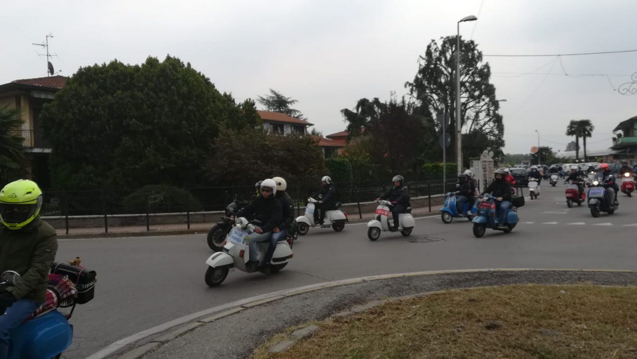 Party in vespa