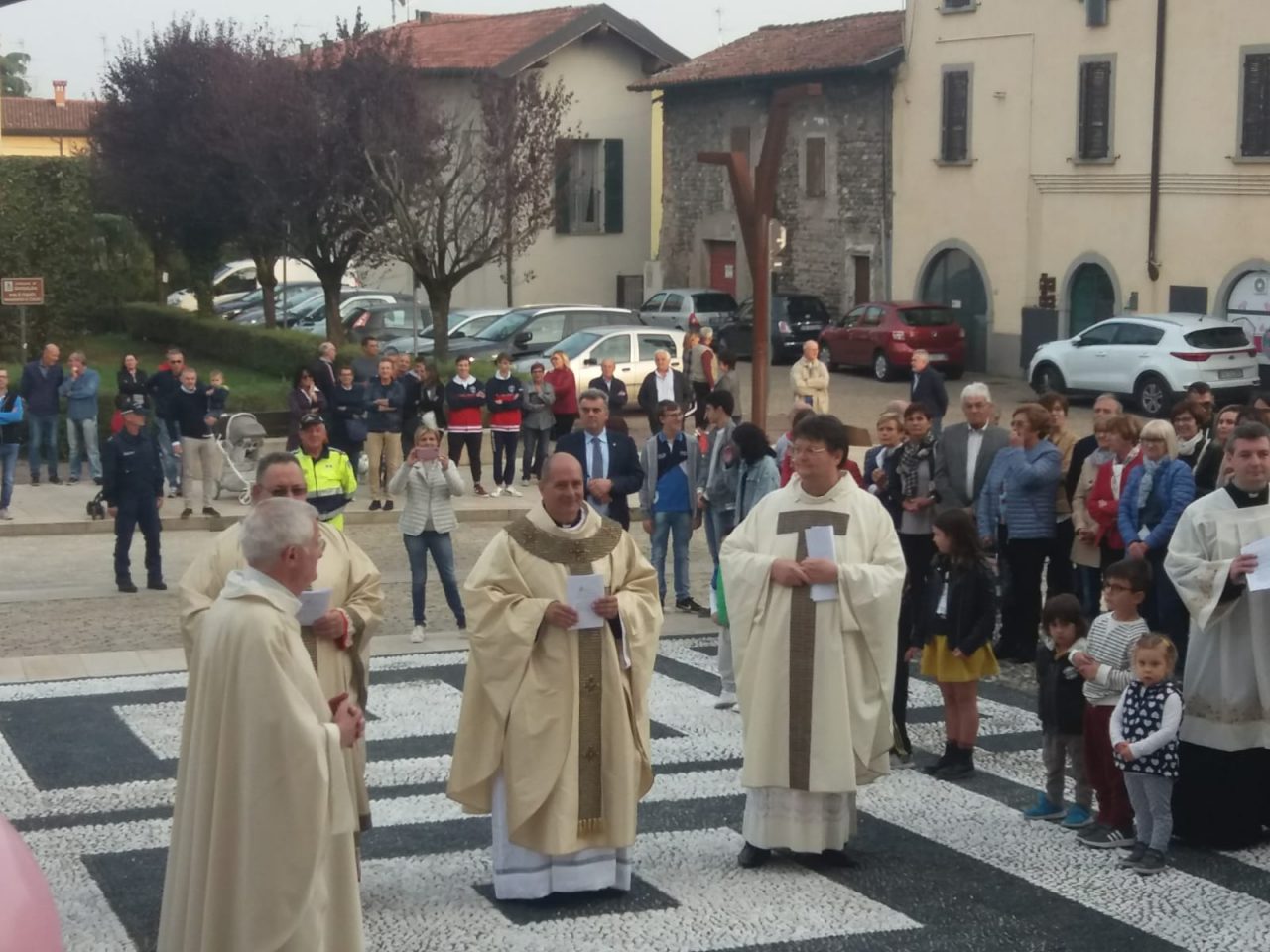 Ghisalba accoglie il suo nuovo parroco don Francesco Mangili FOTO