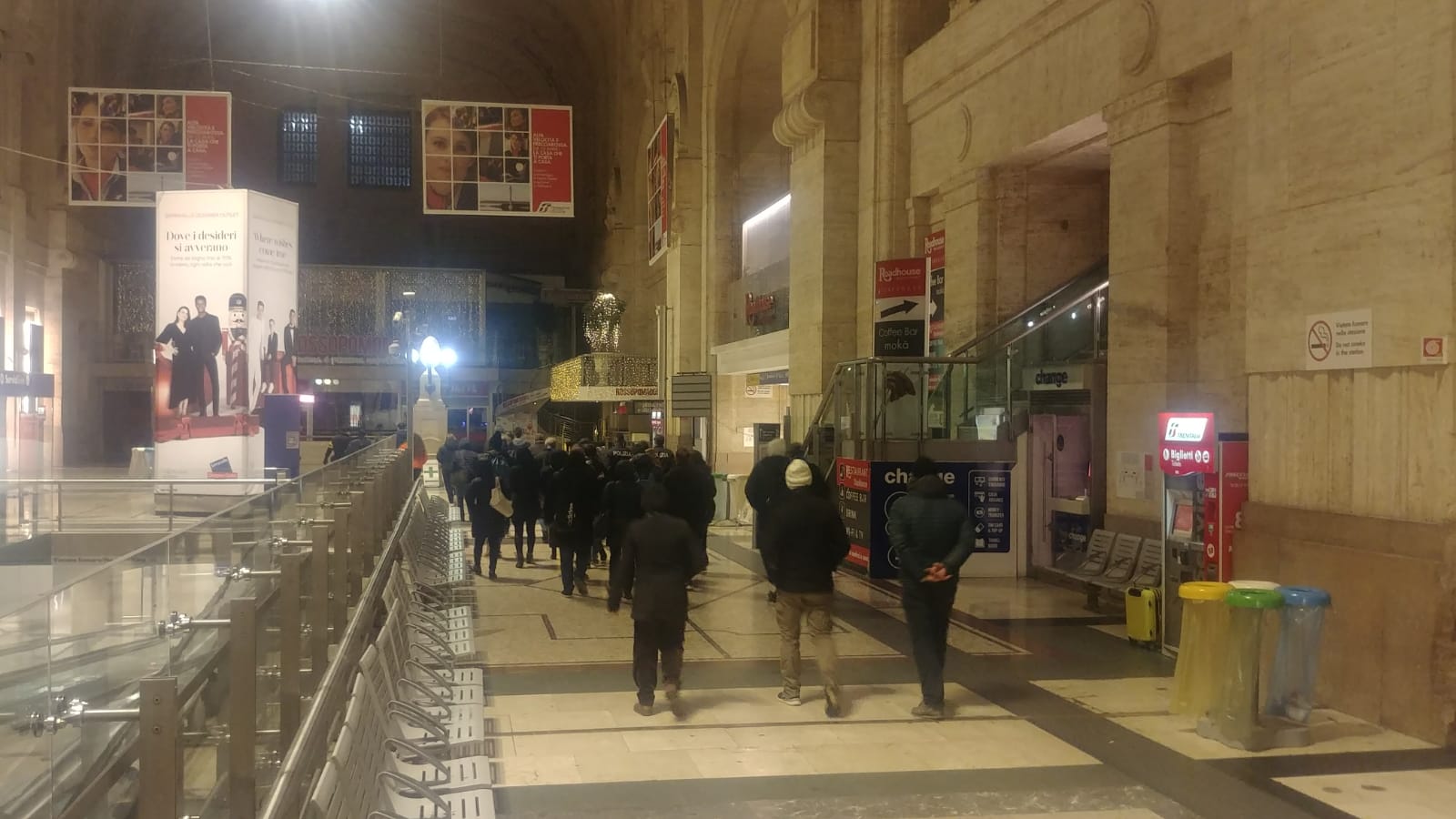 Tifosi bloccati a Milano Centrale