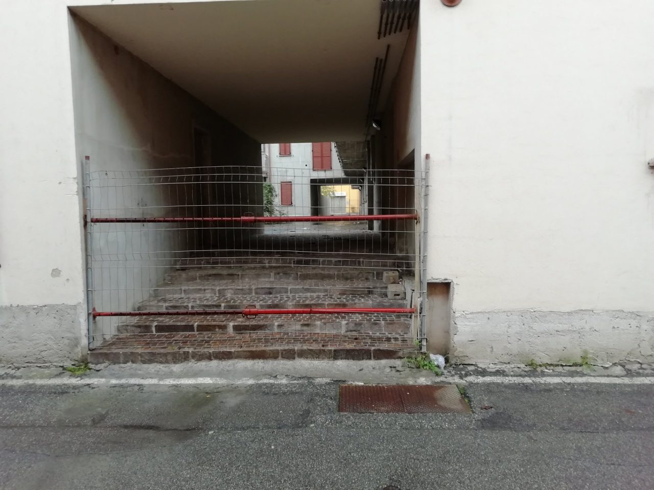 Rischio crolli in centro, scatta l’ordinanza a Brignano