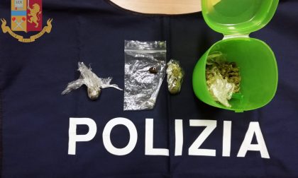 Polizia a scuola a Crema, due studenti beccati con la droga
