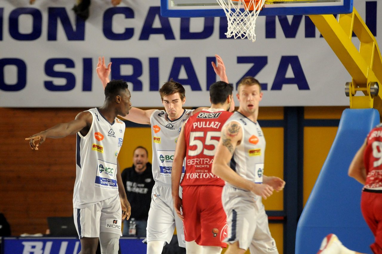 Ritorno amaro al PalaFacchetti, Bcc ko con Tortona