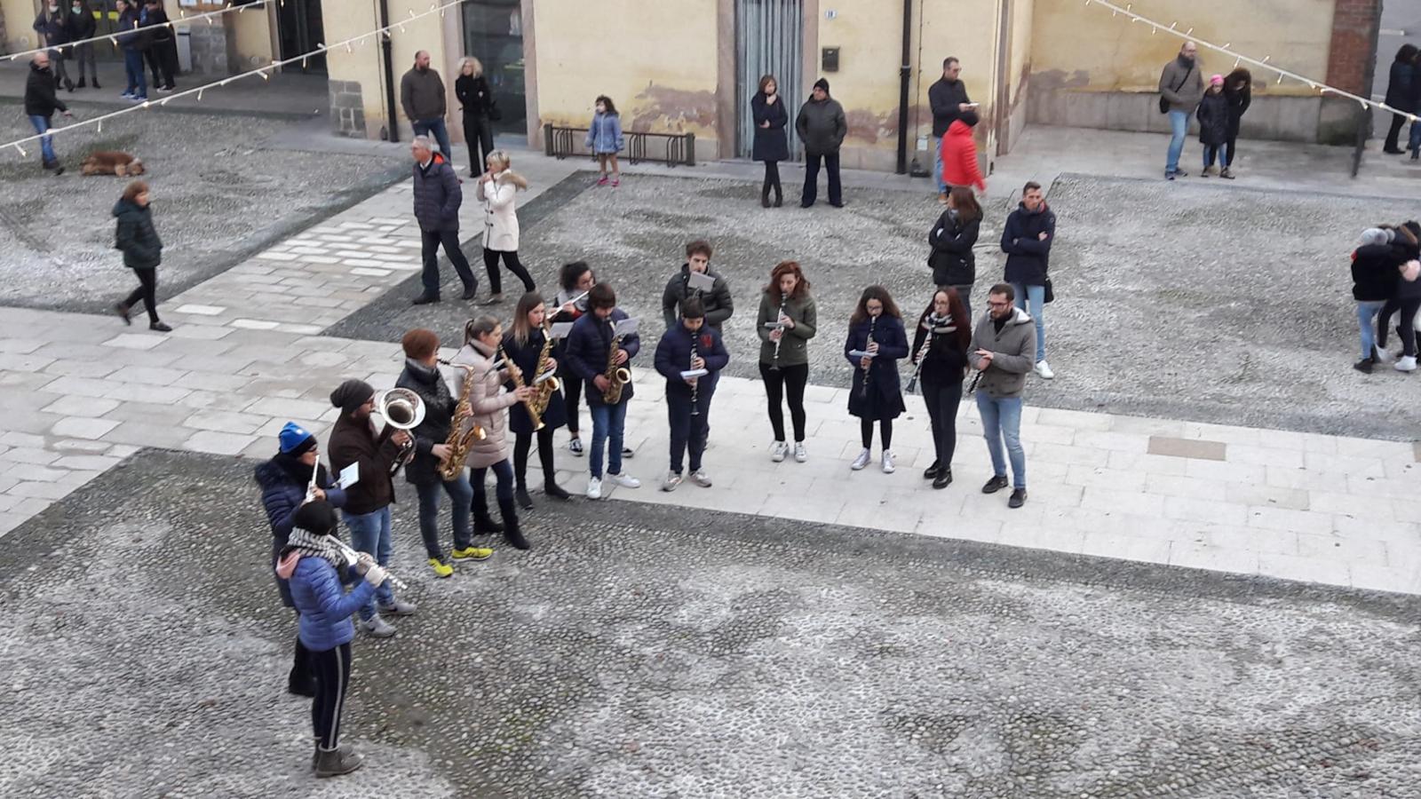 Accendiamo il nostro natale arcene