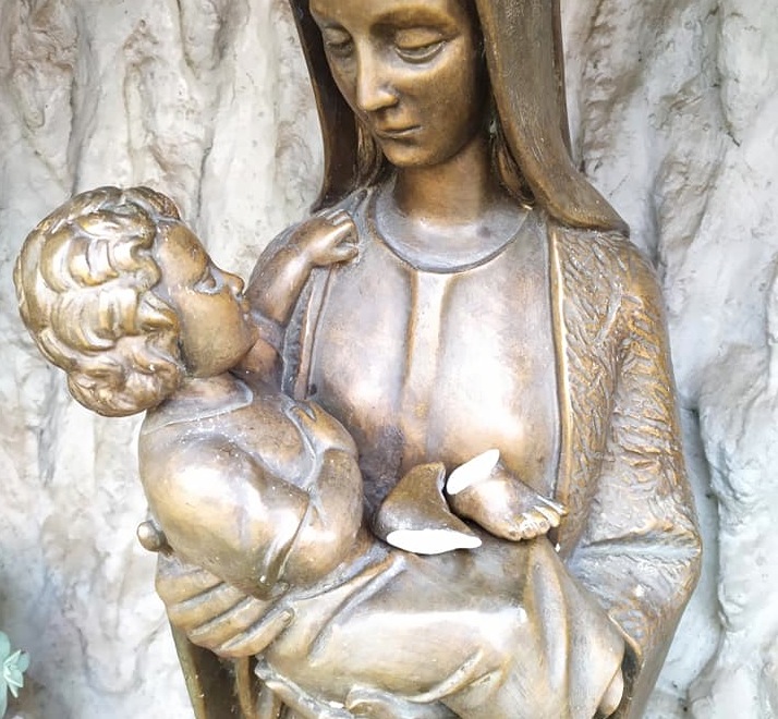 Danni alla statua di Gesù, ma non è stato vandalismo