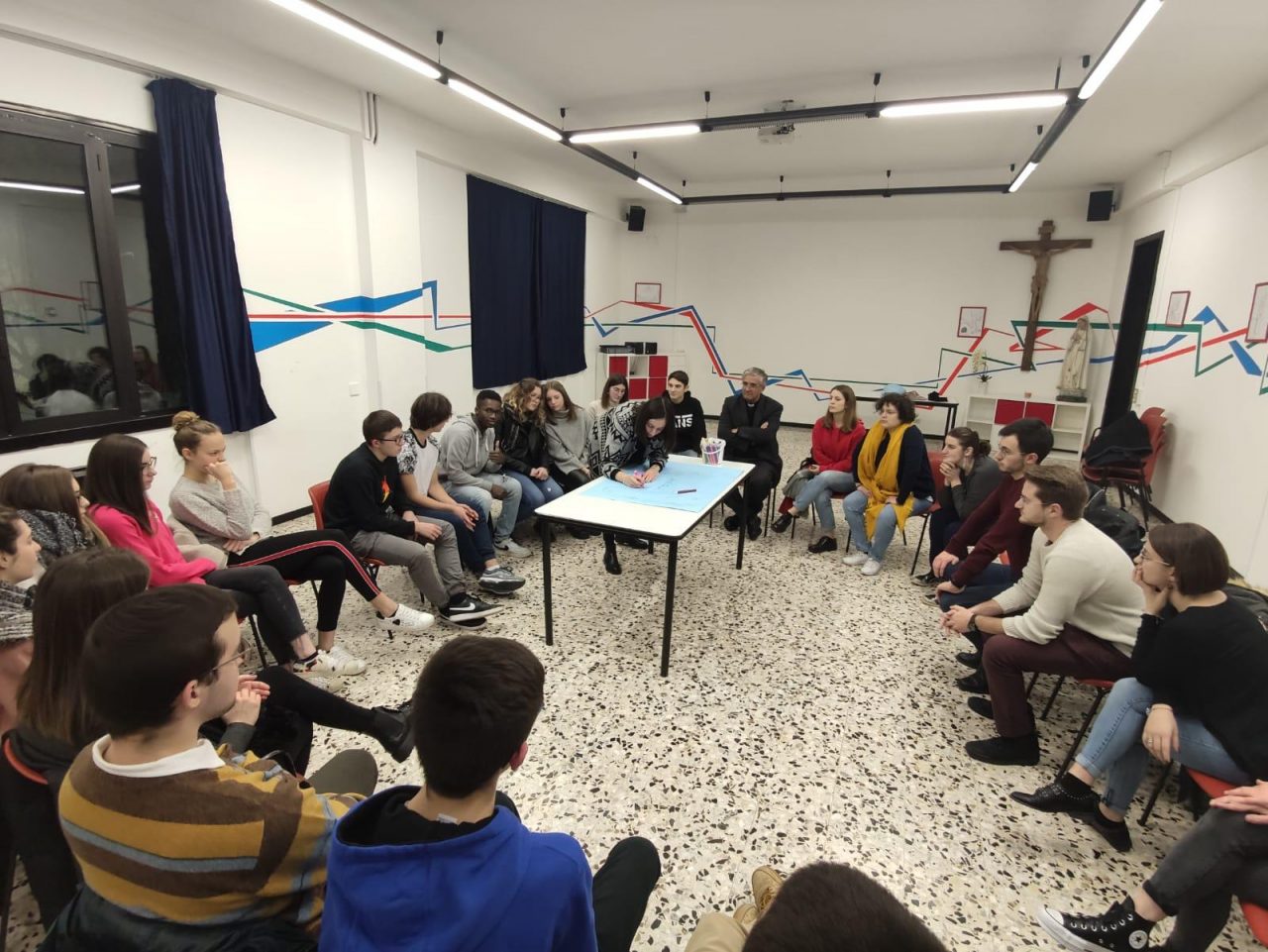 Il vescovo a Brignano: “La sfida è ricreare una comunità integra” FOTO