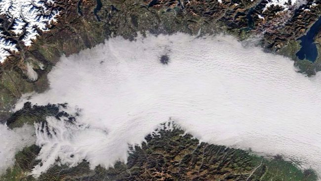 Oggi nuvoloso, weekend con sole e nebbia PREVISIONI METEO