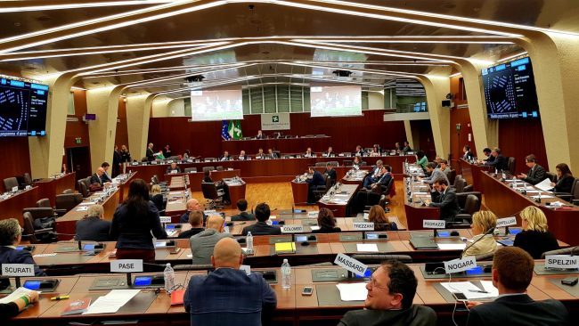 Vaccino anti-Covid, sì alla corsia preferenziale per vulnerabili e alle liste vaccinali di riserva