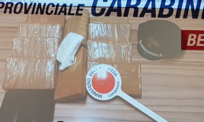 Traffico di droga, presi con oltre 10 chili di cocaina a Calcio VIDEO